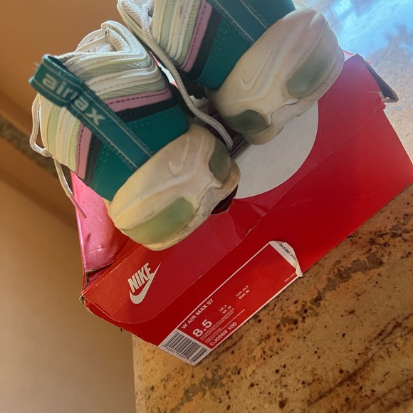 Colorful Sneakers with Teal and Purple Accents - Picture 6 of 8